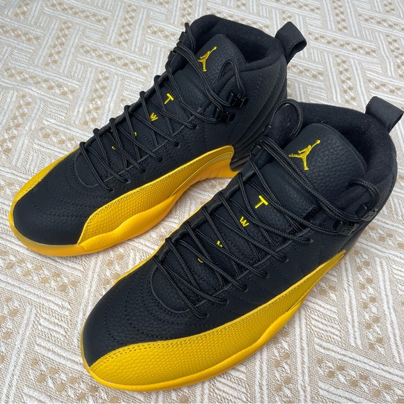 Basketball Shoes University Gold Jordan 12 Size Jordan 12 Retro